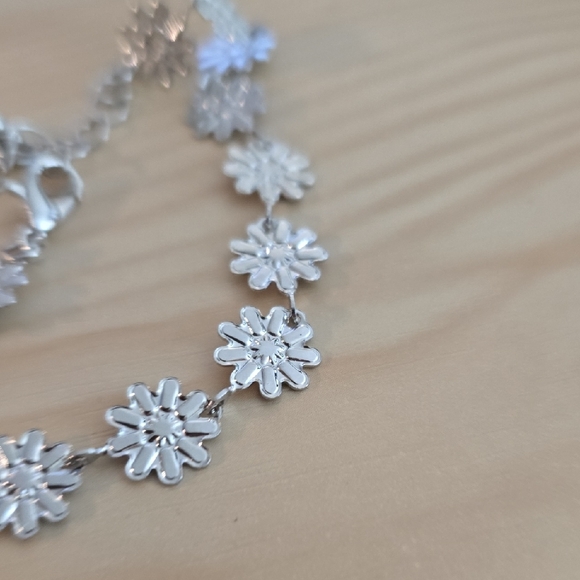 Silver Floral Bracelet - Picture 3 of 3